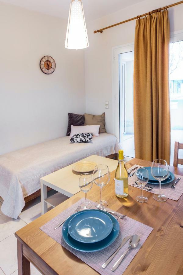 Omega Comfy Apartments Almyrida Almirida المظهر الخارجي الصورة